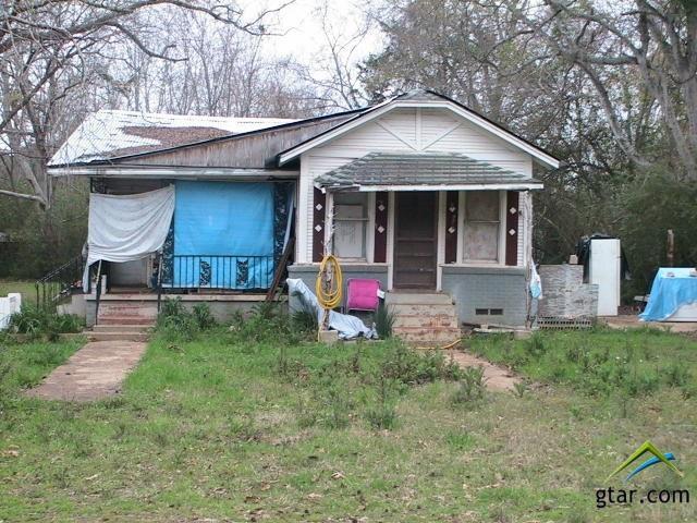 225 Johnson Street - Photo 1