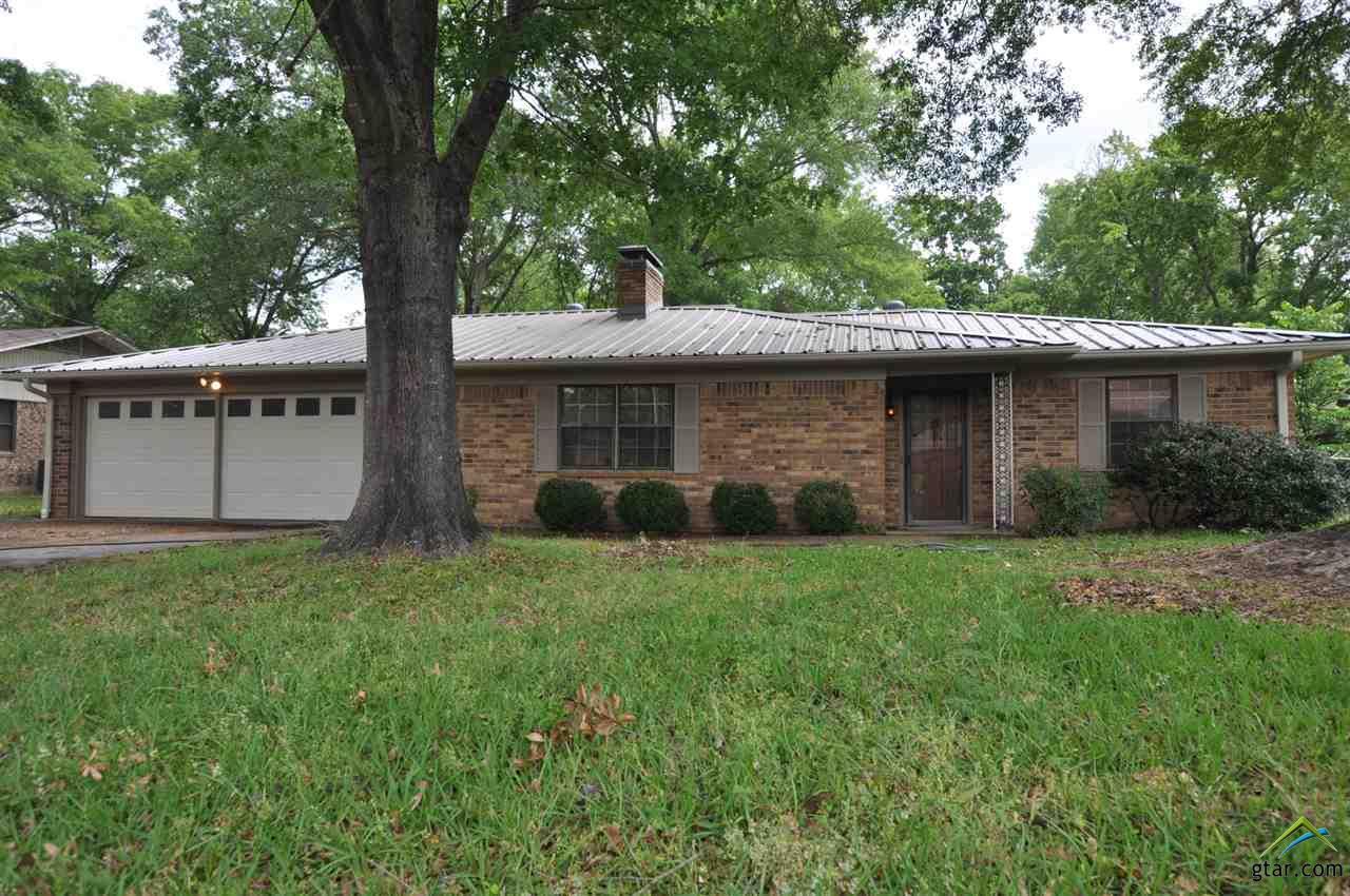 418 Dogwood Lane - Photo 1