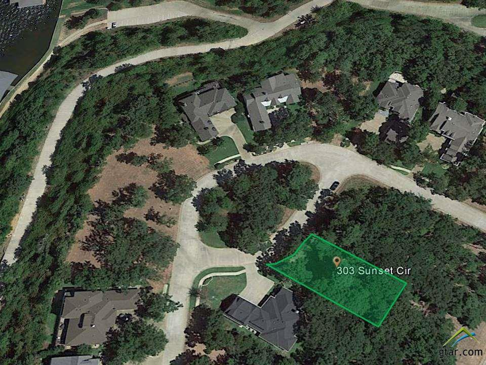 303 Sunset Circle - Photo 1