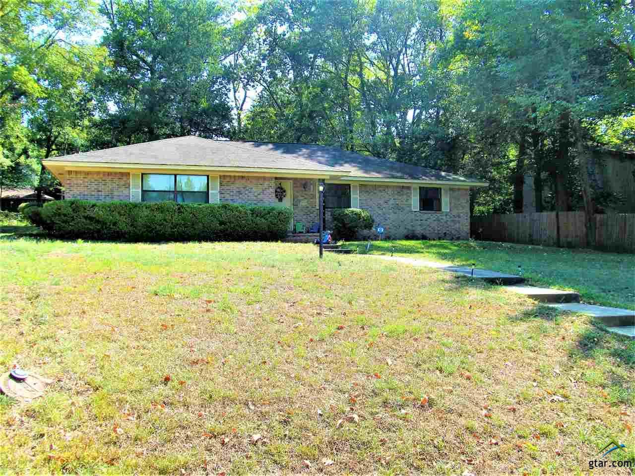 2720 Dogwood - Photo 1