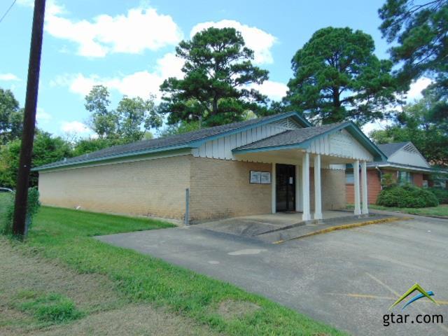 703 Main - Photo 1