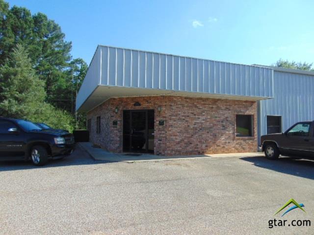 225 Cash - Photo 1
