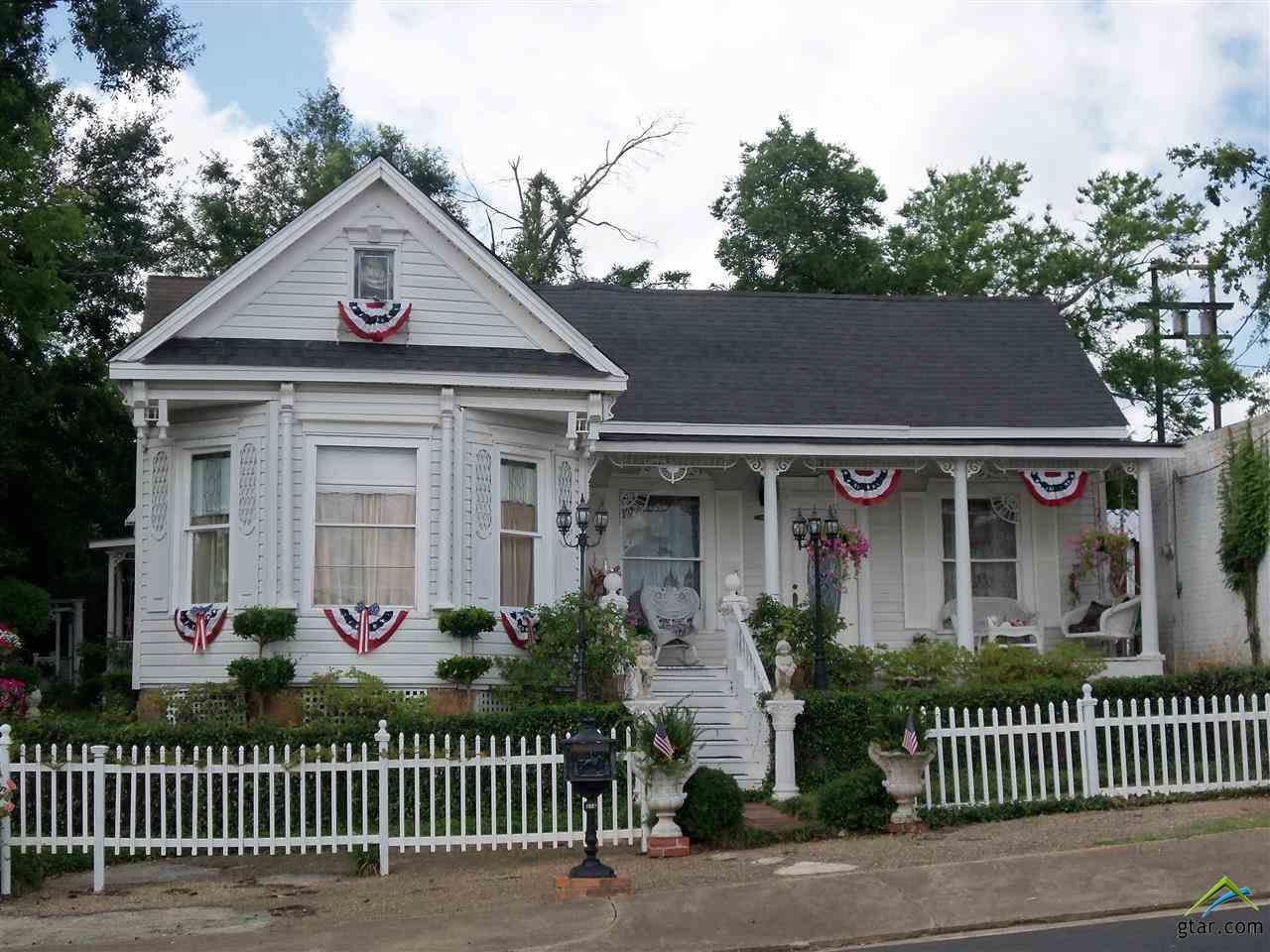 216 Main - Photo 1