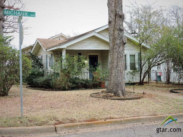 900 Micheaux Ave - Photo 1