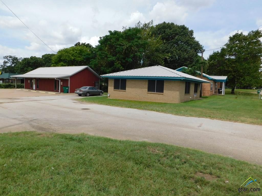 2603 Oak - Photo 1