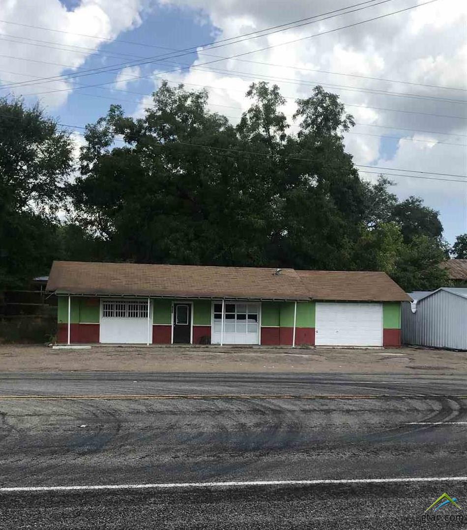 420 W Pine St - Photo 1