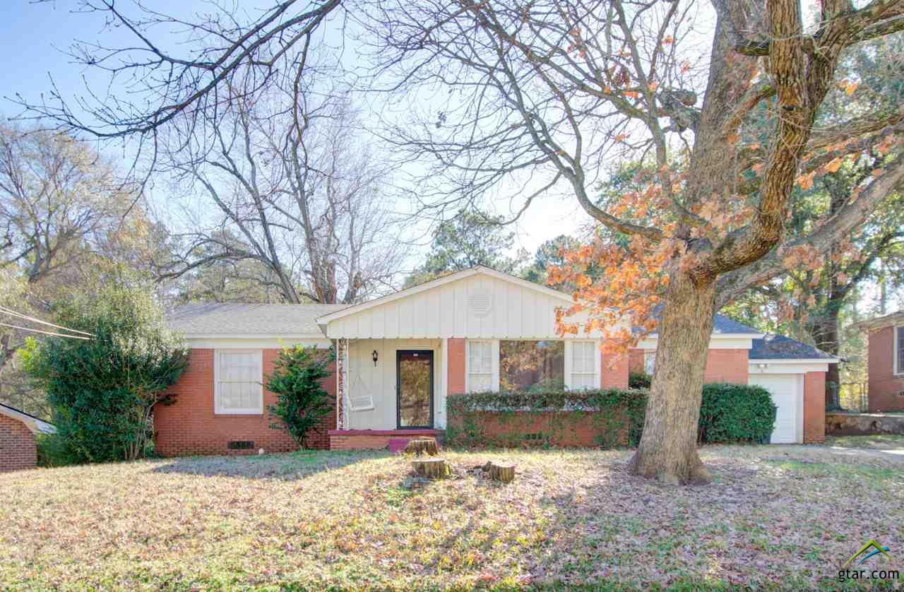 1204 Graham Drive - Photo 1
