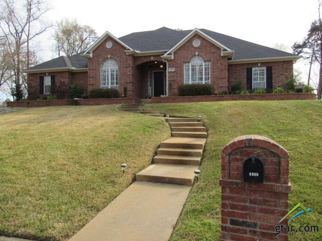 2706 Champion Circle - Photo 1