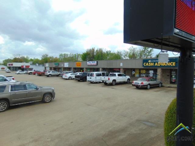 1503 Jackson (U.S. 69) - Photo 1