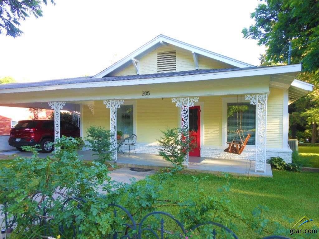 205 Gilmer - Photo 1
