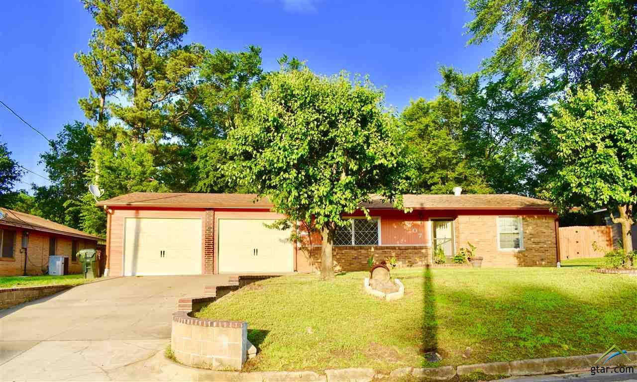 407 Bandera Dr - Photo 1