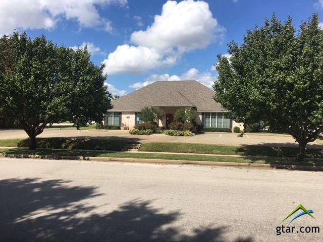 601 Shelley Park Plaza - Photo 1