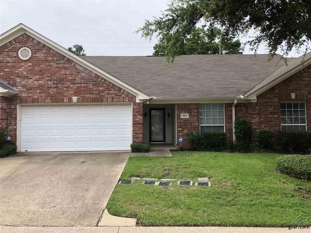 5401 Hollytree Unit 304 - Photo 1