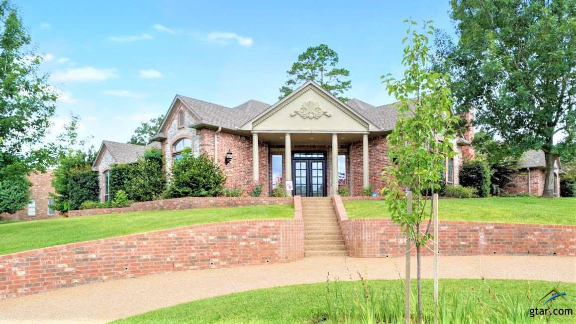 1751 Holcomb Cir. - Photo 1