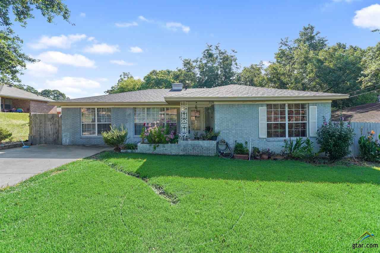 2111 Bradshaw - Photo 1