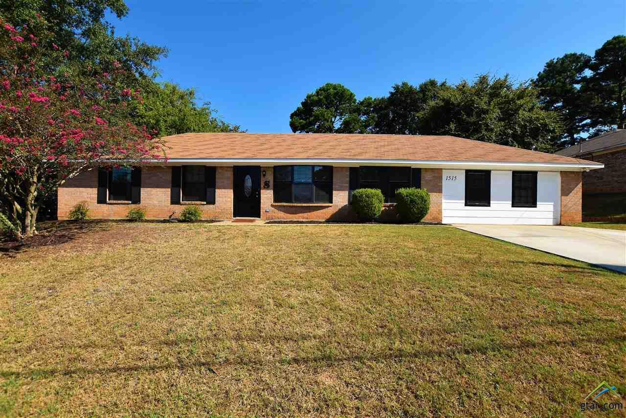 1515 Bowie Dr - Photo 1