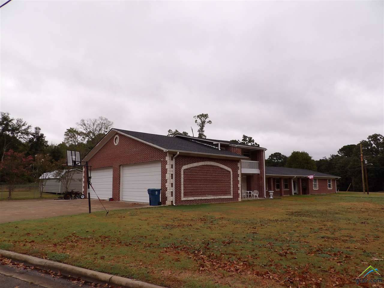 810 Denman Rd - Photo 1
