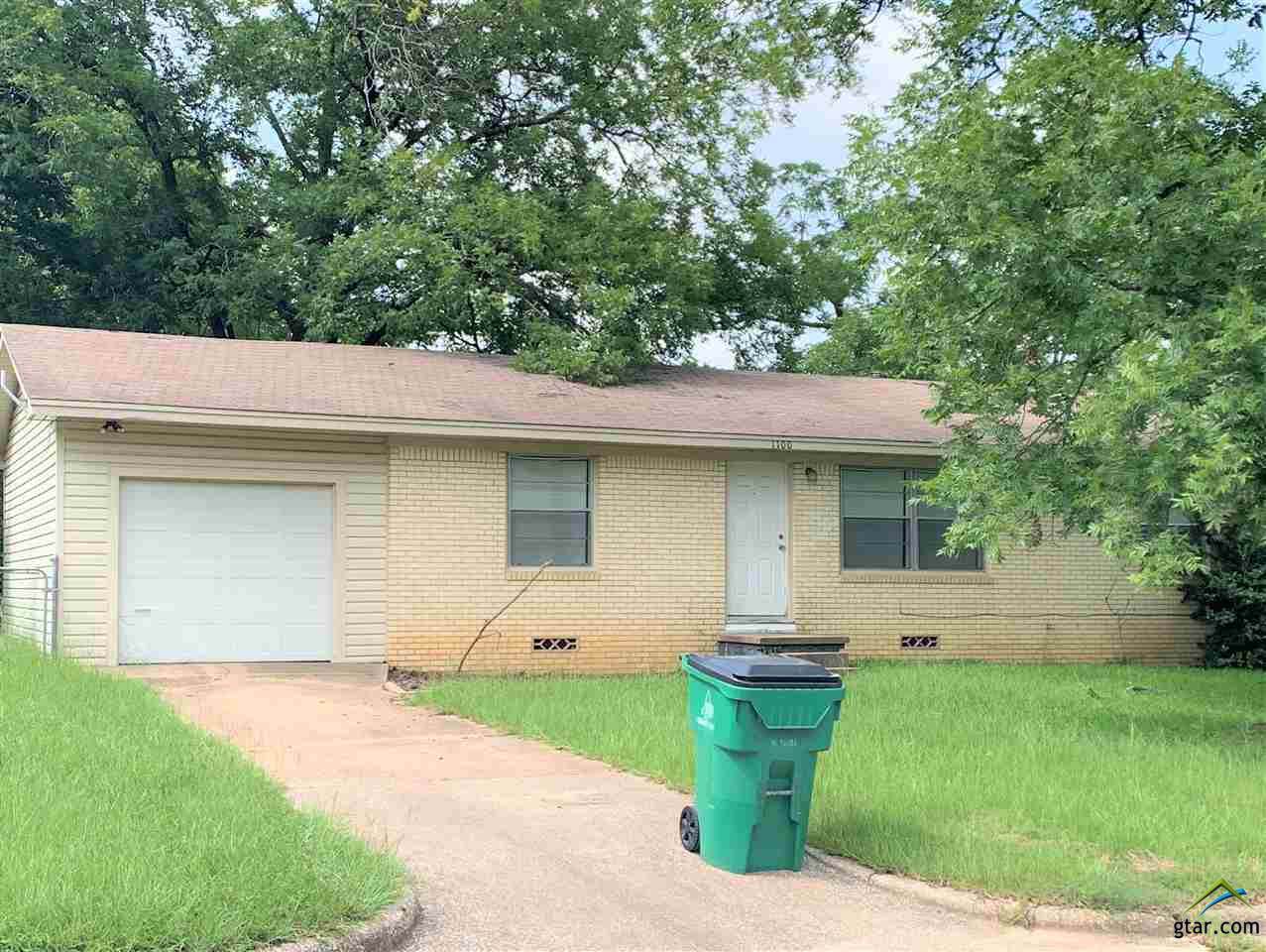 1100 Webb - Photo 1