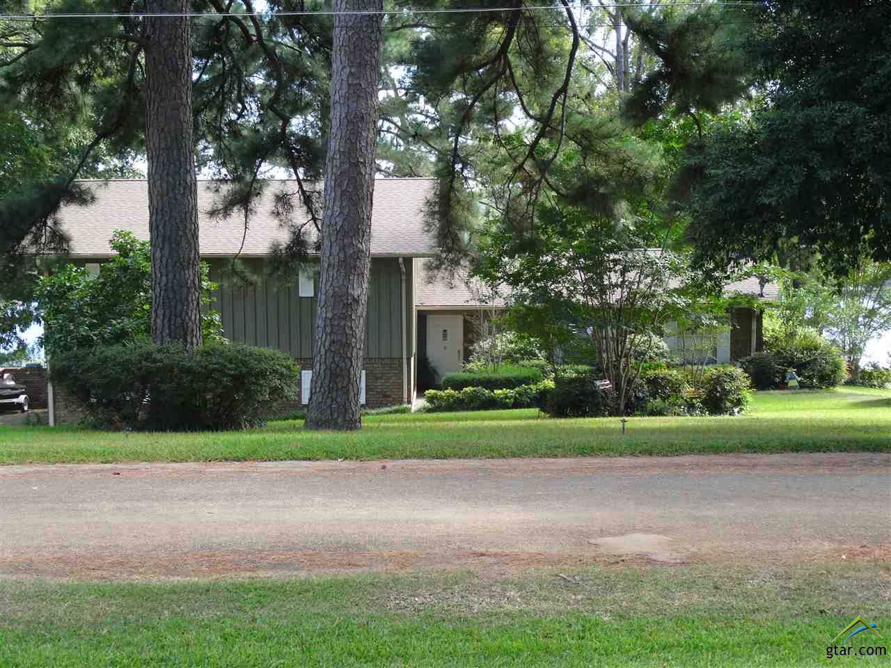 4121 Lakeshore Dr - Photo 1