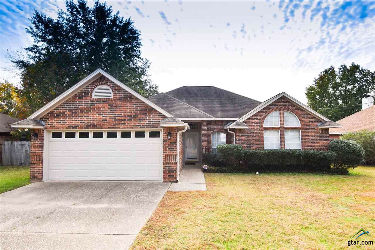 102 Lakeway Dr - Photo 1