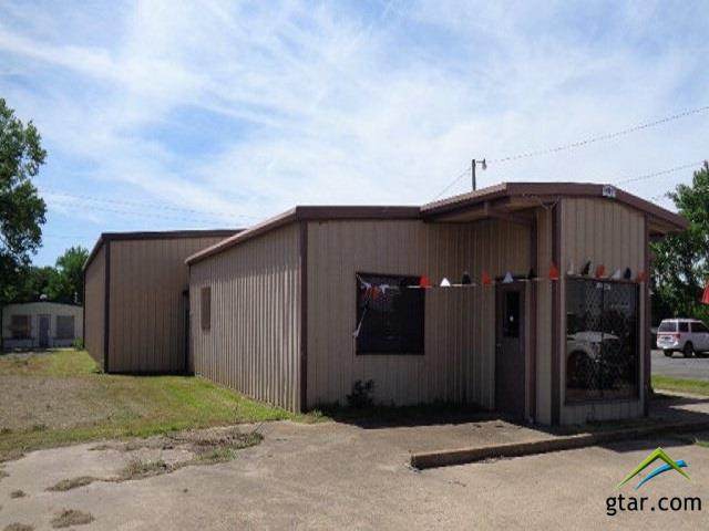 210 Hwy 31 - Photo 1