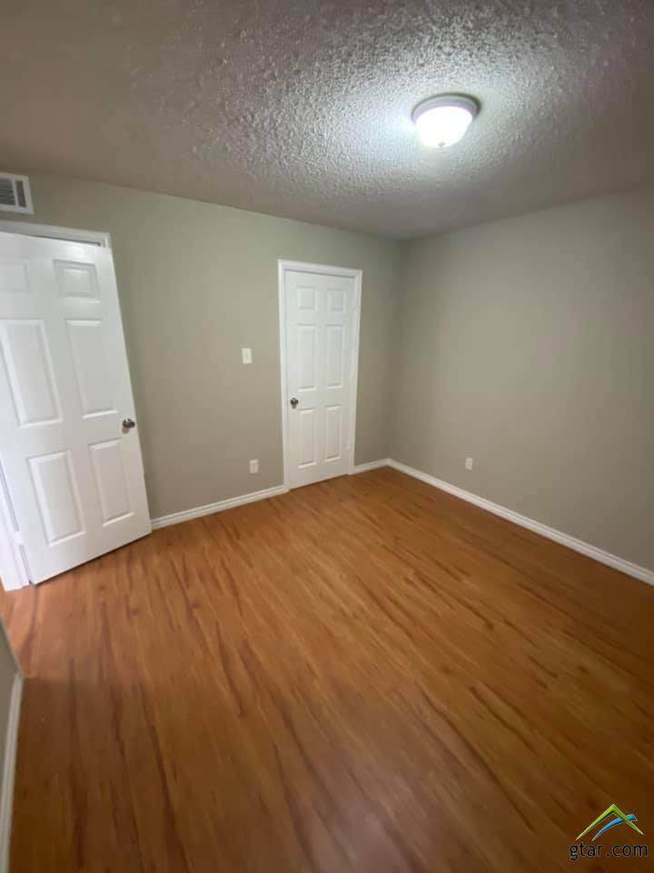 429 Johnson Unit 24 - Photo 1