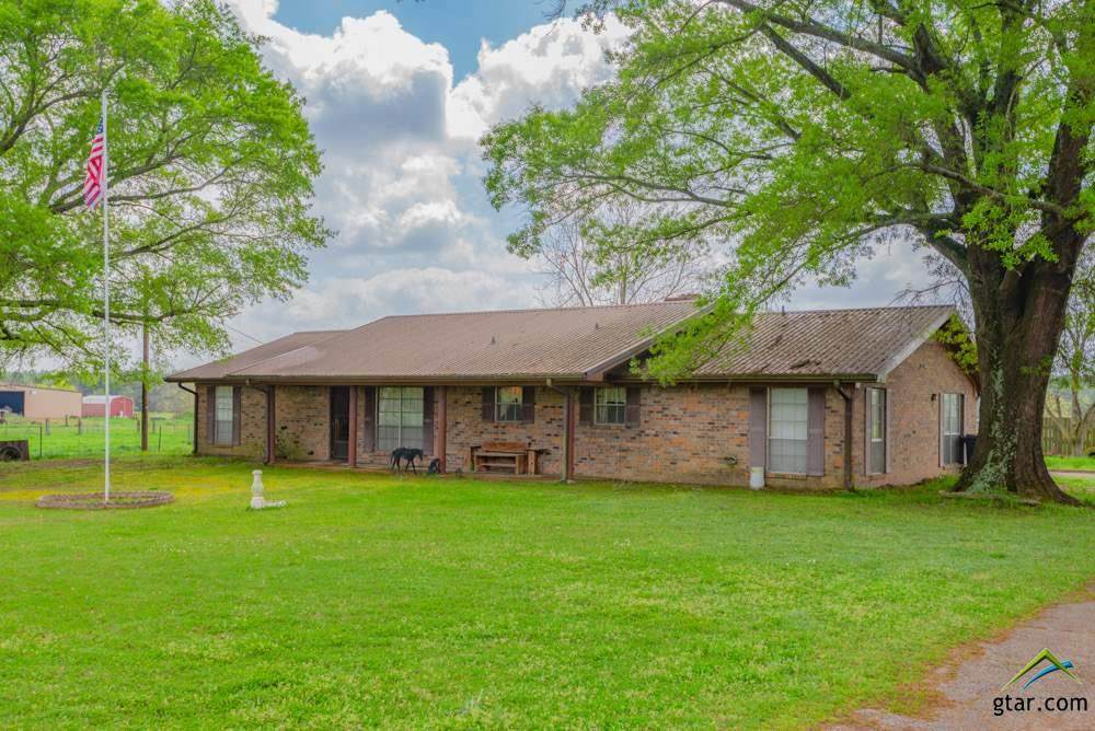444 County Road 4104 - Photo 1