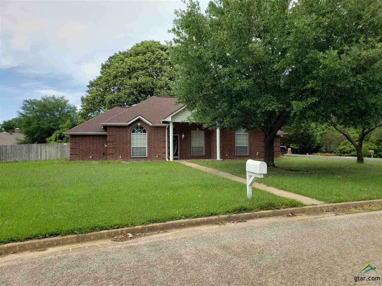 807 Brownwood - Photo 1 807 Brownwood - Photo 1