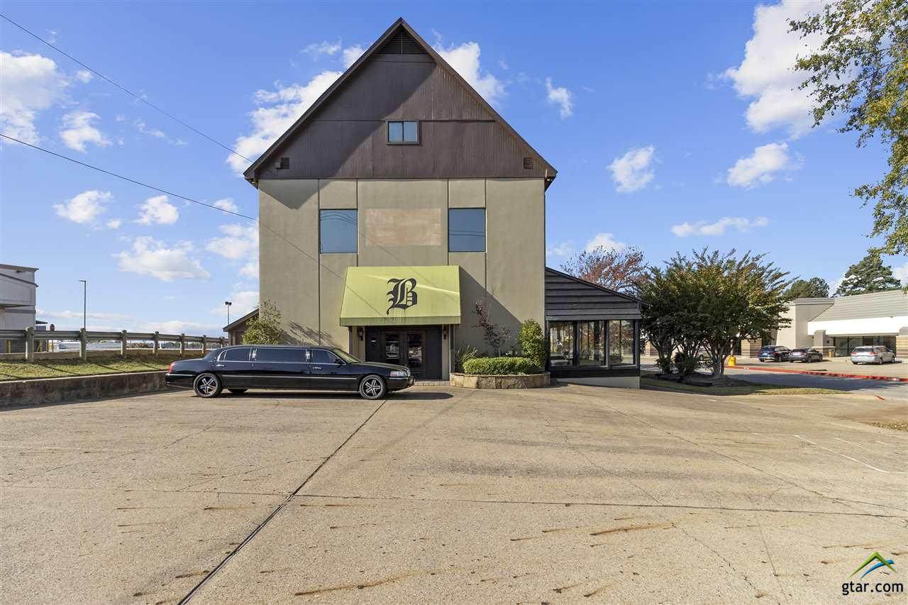 3333 Troup Hwy - Photo 1