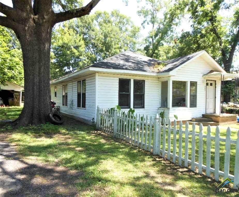 207 Harrison - Photo 1