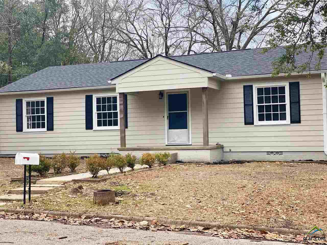 409 South - Photo 1