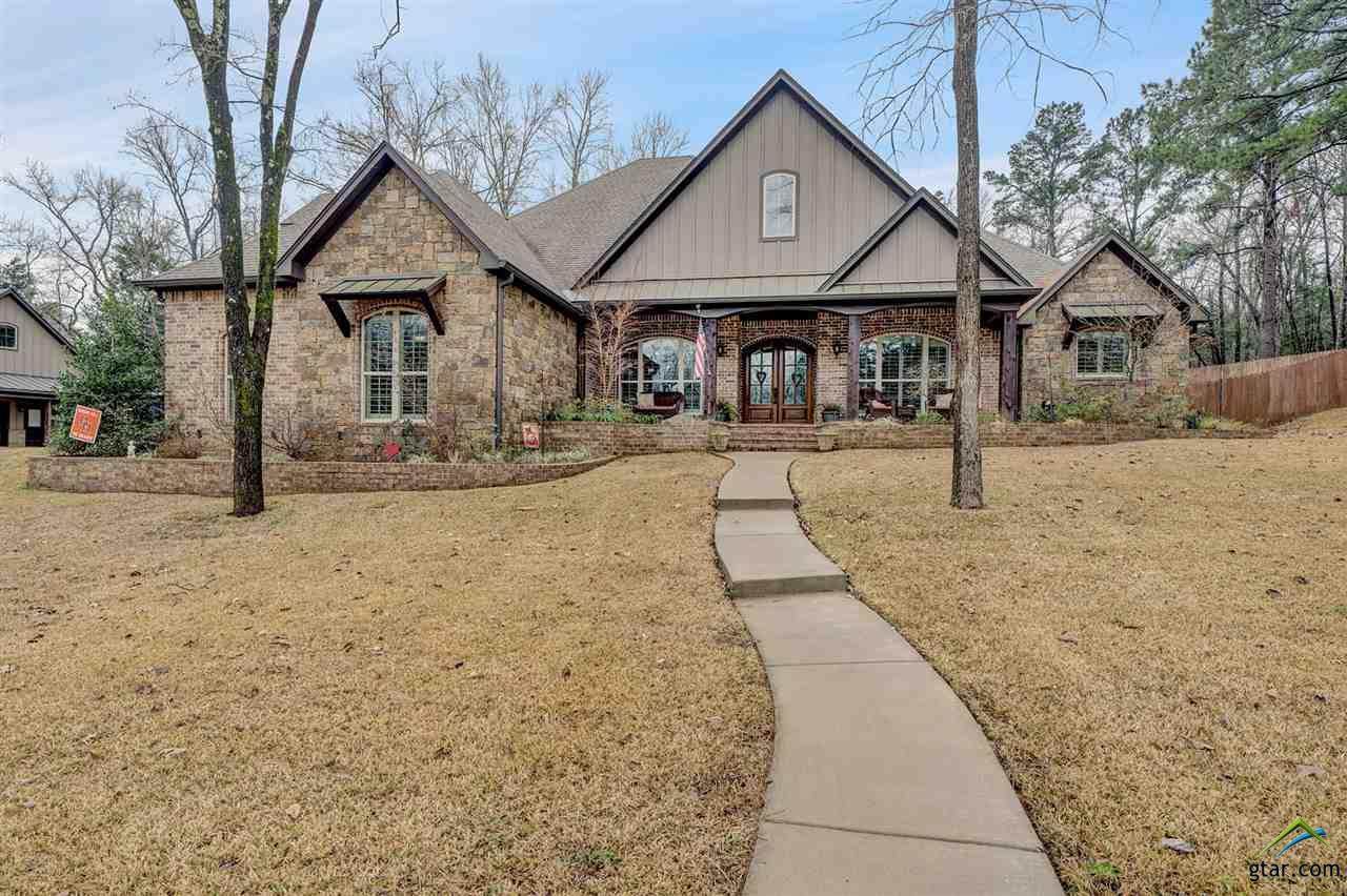215 Oak Grove Way - Photo 1
