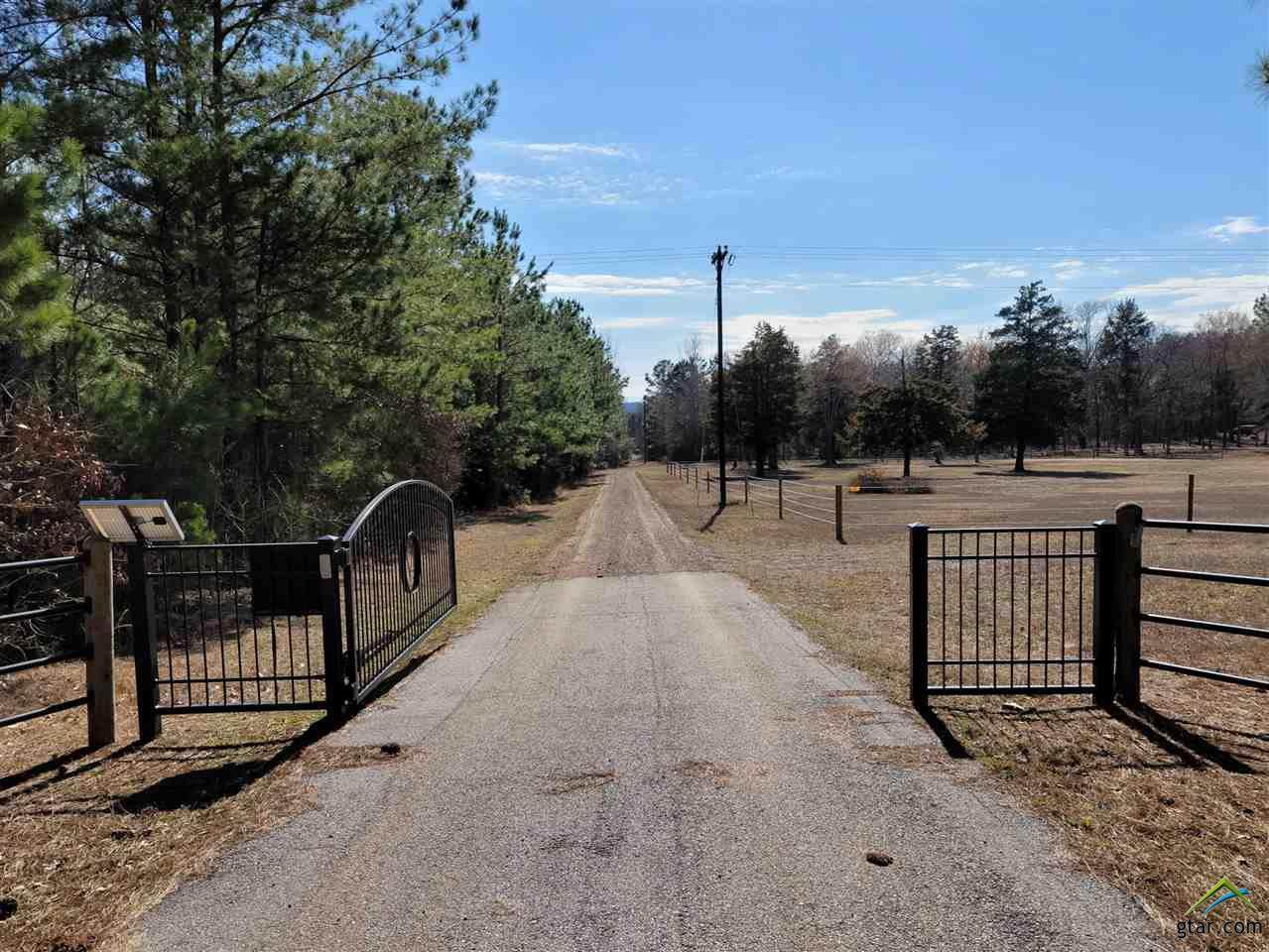 3910 Fm 2493 - Photo 1