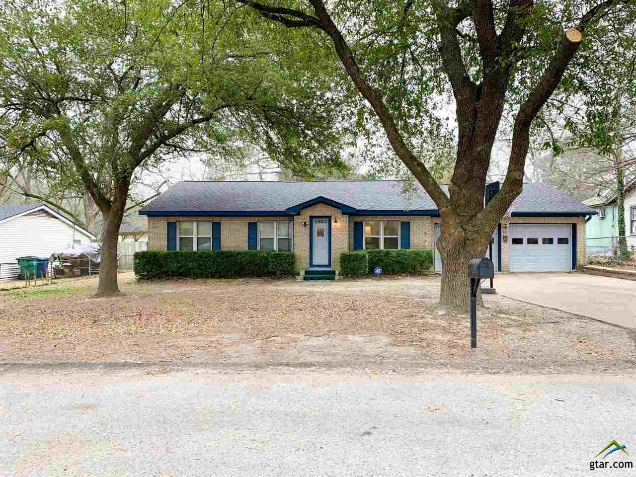 608 Garland Street - Photo 1