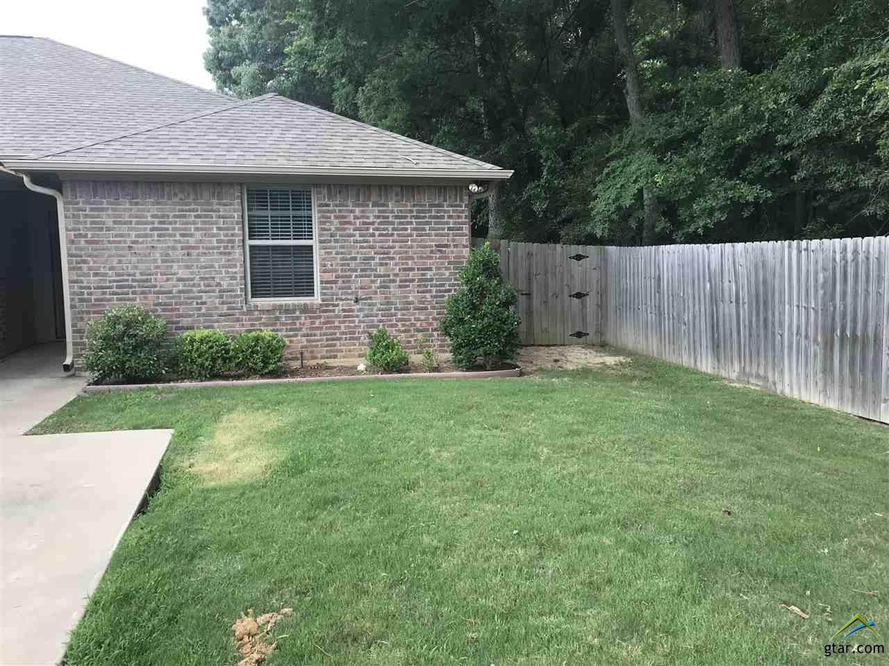 6808 Cr 1215 - Photo 1