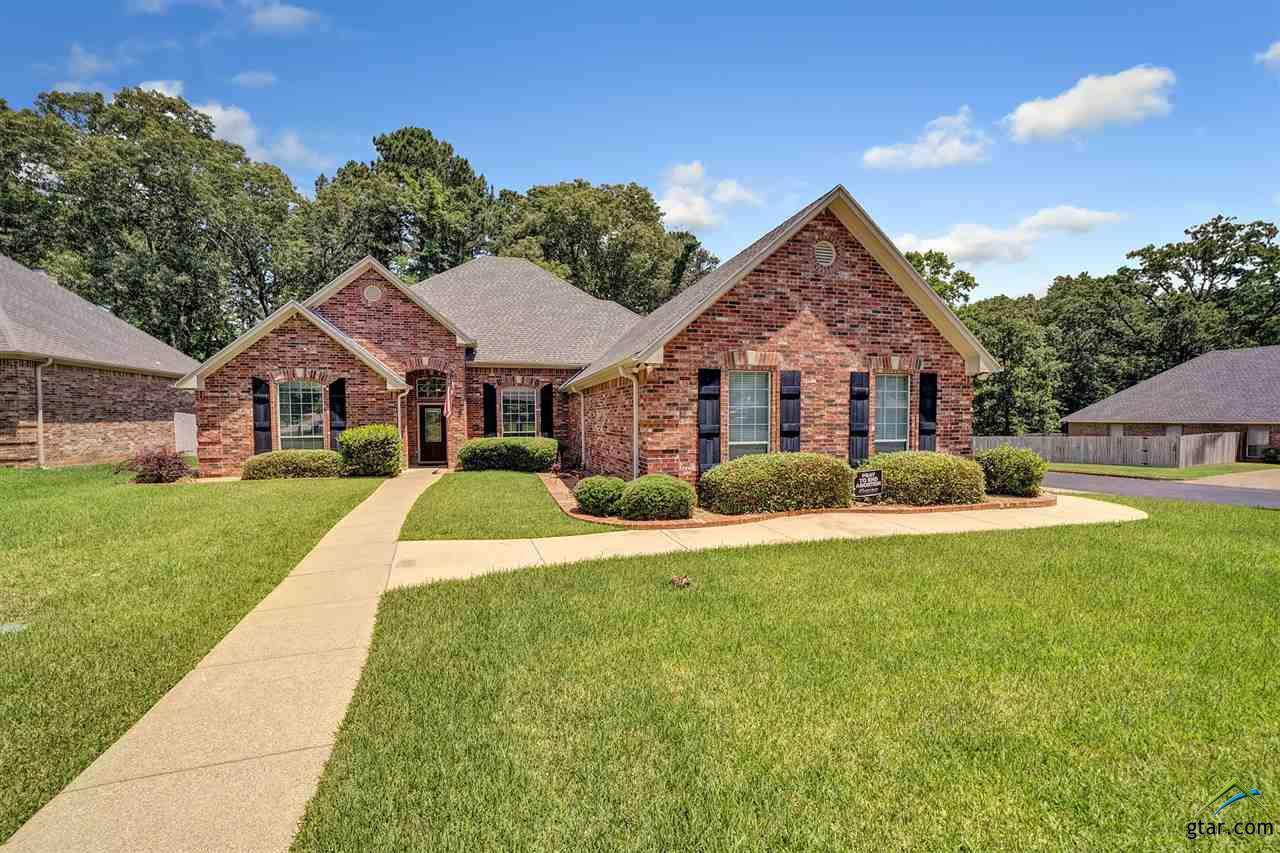 1762 Old Oak Dr. - Photo 1