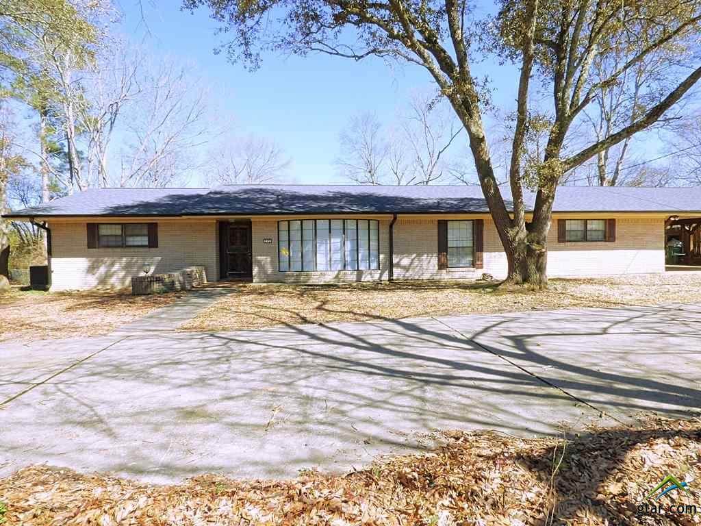 215 Daingerfield St. - Photo 1