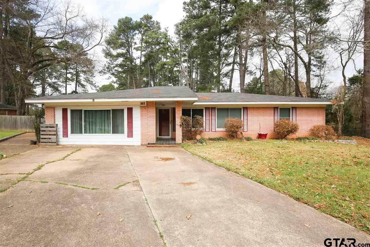203 Westwood - Photo 1