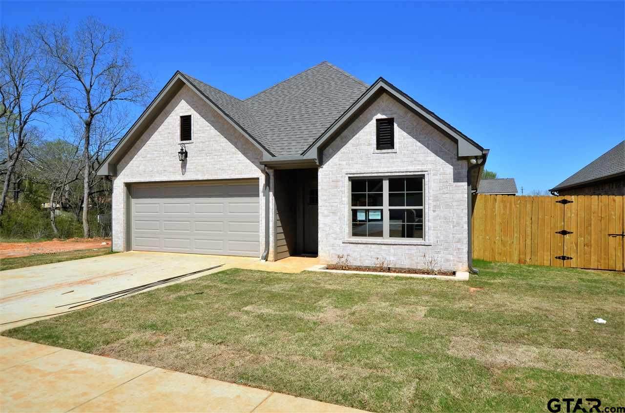 817 Lindsey Lane - Photo 1