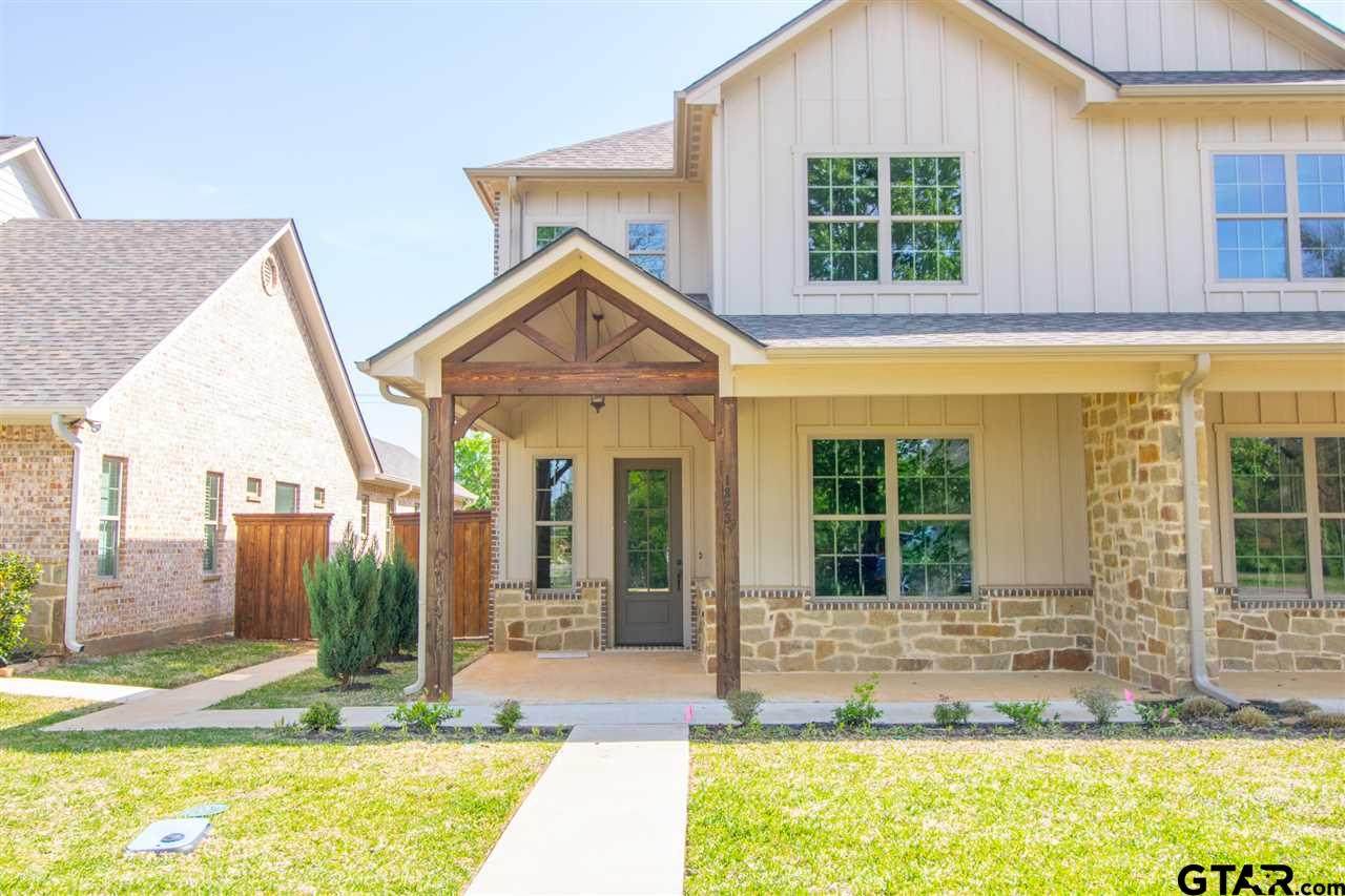 1823 Oak Ridge St. - Photo 1