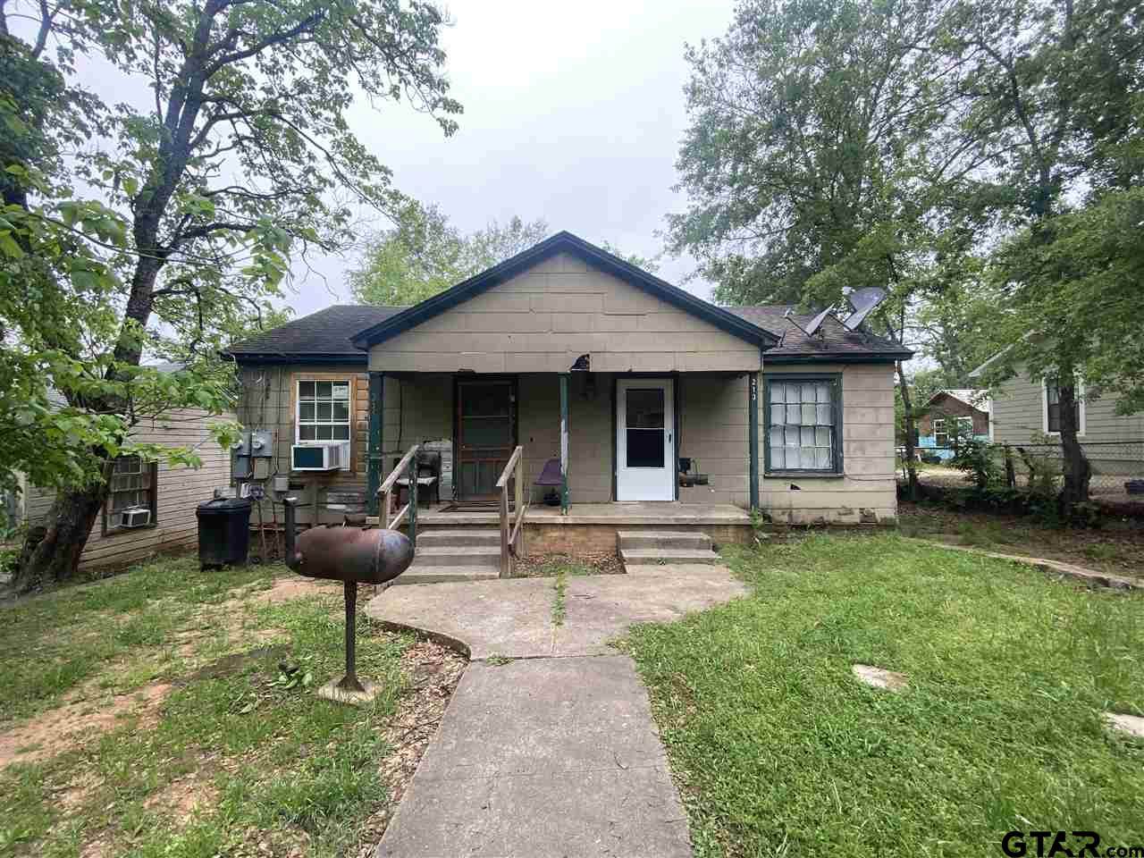 213 & 215 Mike Ave - Photo 1