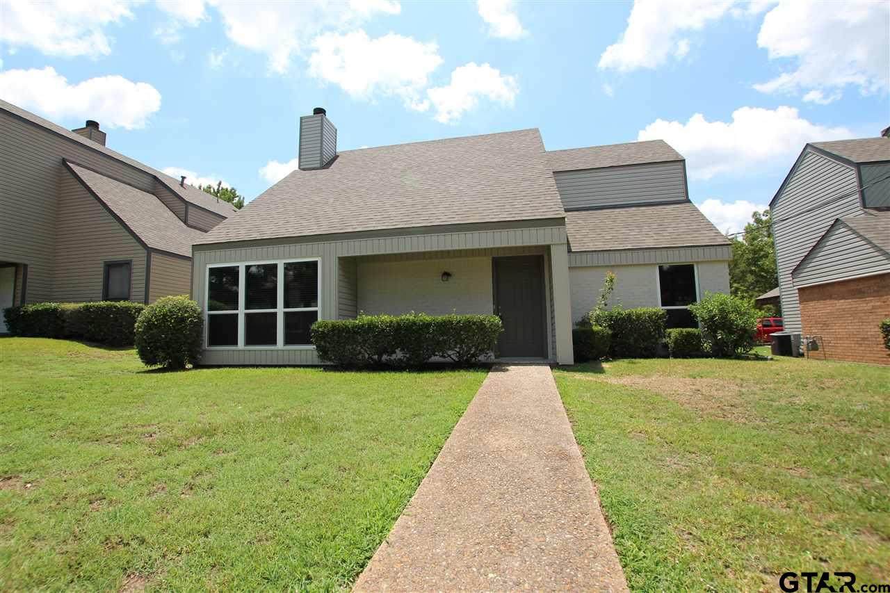 4301 Park Place - Photo 1