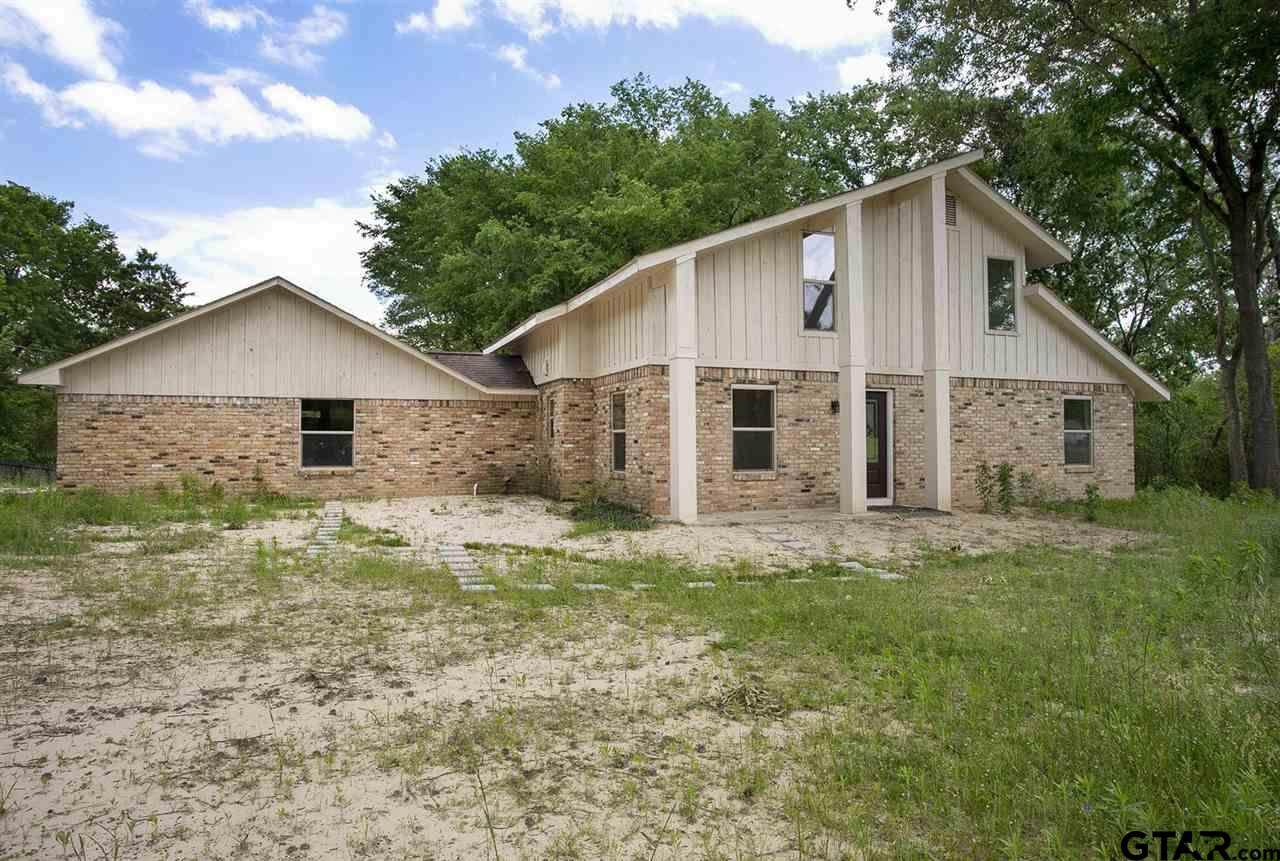 13458 Choctaw Drive - Photo 1