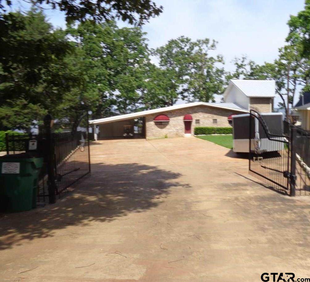 20508 Clearwater Cir. - Photo 1