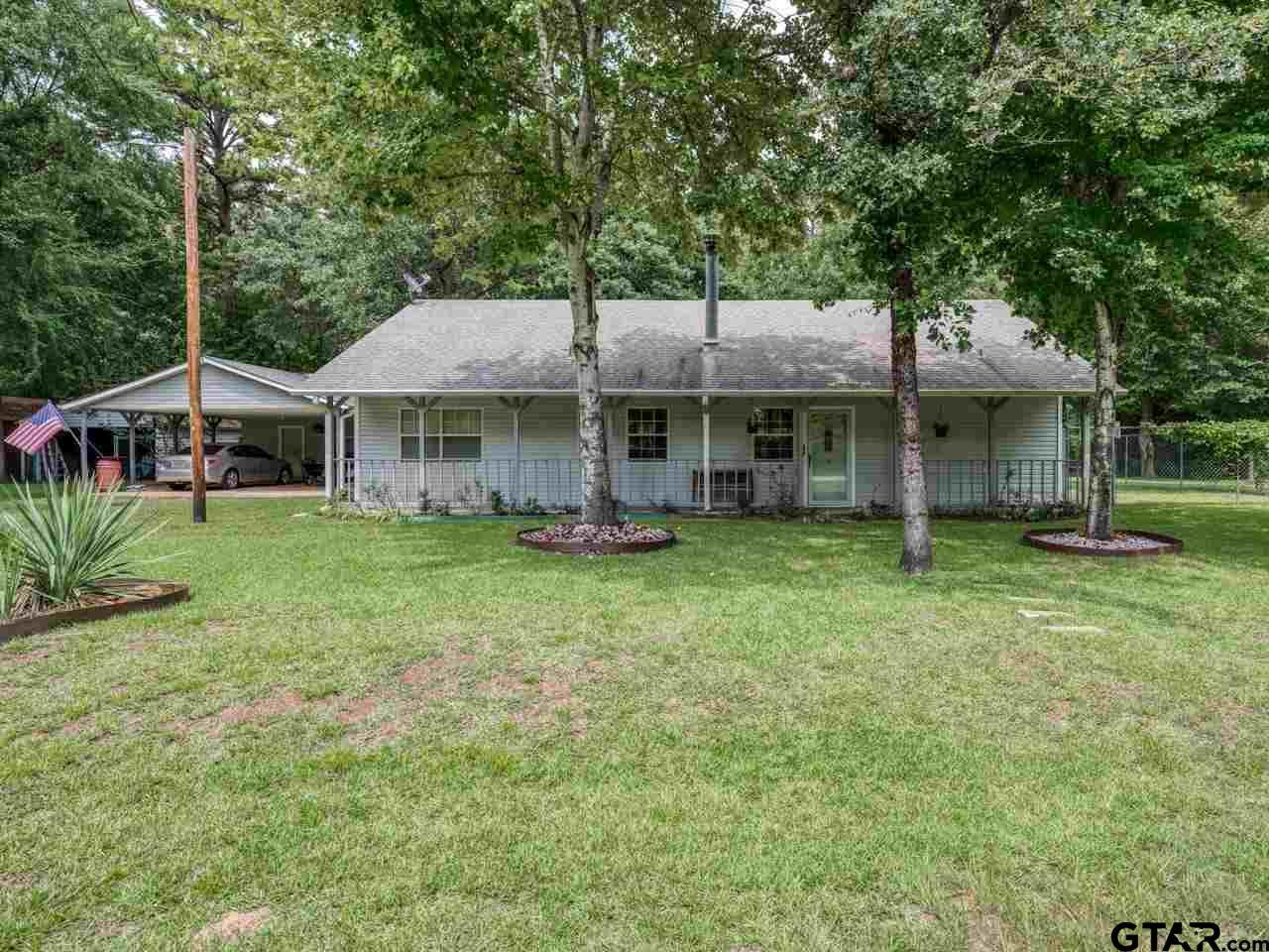 887 Janis Dr - Photo 1