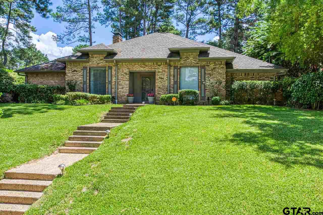 1221 Old Hickory - Photo 1