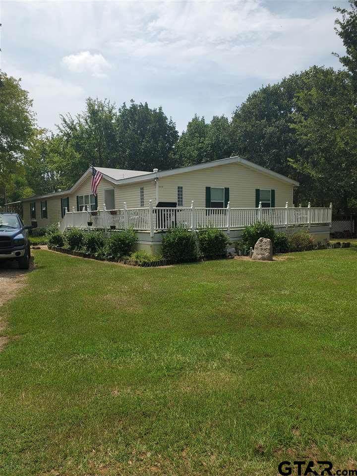 448 Broken Bow - Photo 1