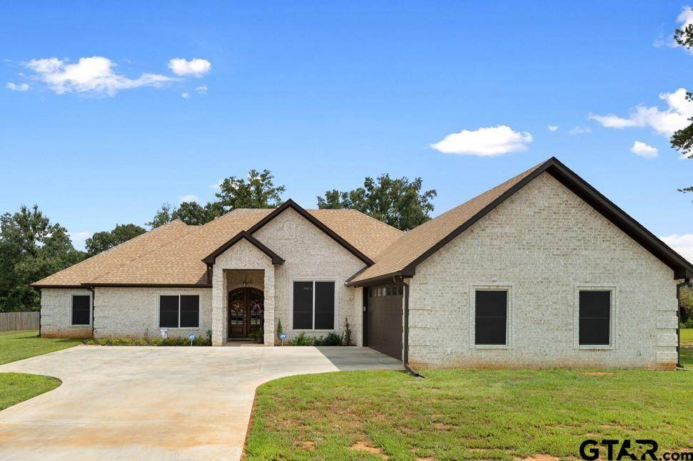 20918 Patriot Circle - Photo 1