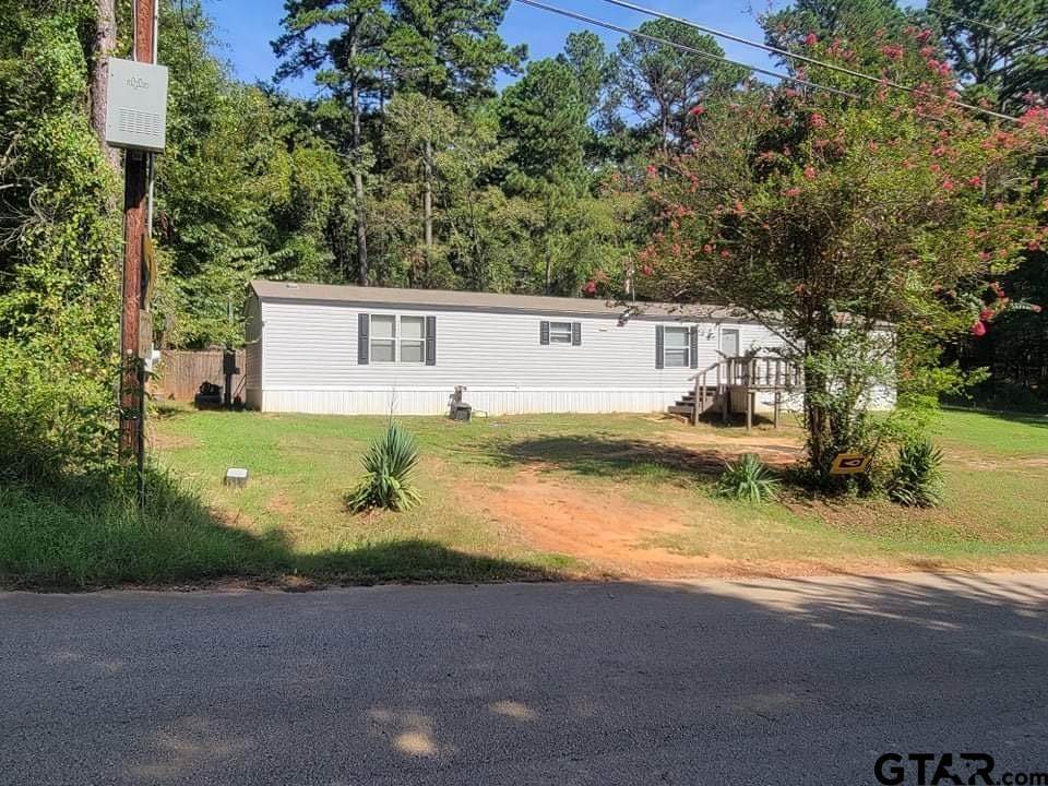 19615 Eastern Hills Dr. - Photo 1