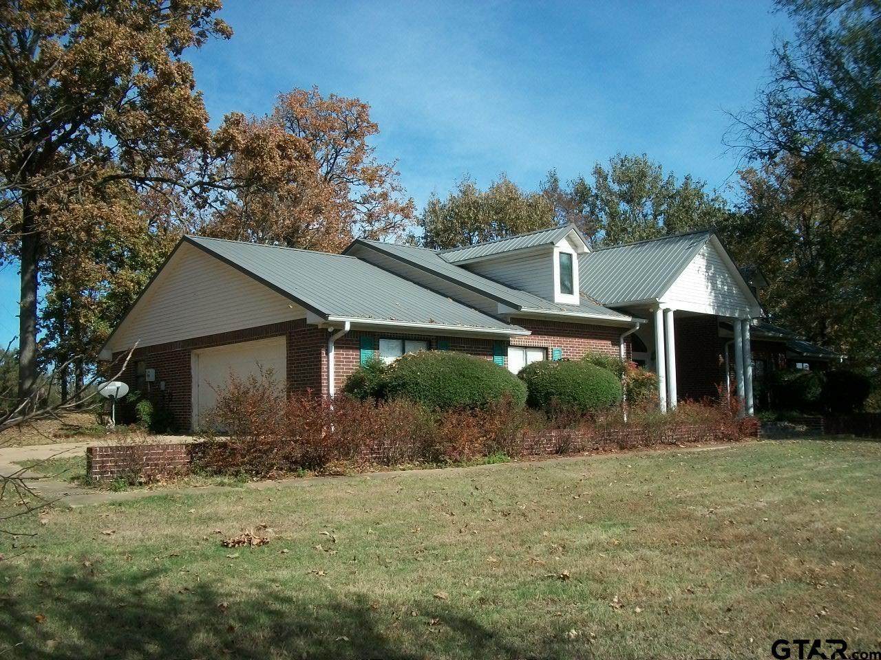 3301 Cr 4215 - Photo 1